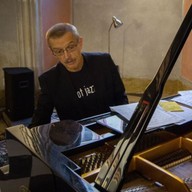 Hudba Emil Viklický: Koncert E dur pro klavír a orchestr