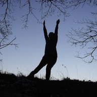 Hudba Holduj tanci, pohybu