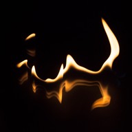 Mluvené slovo A. C. Doyle: Hra s ohněm